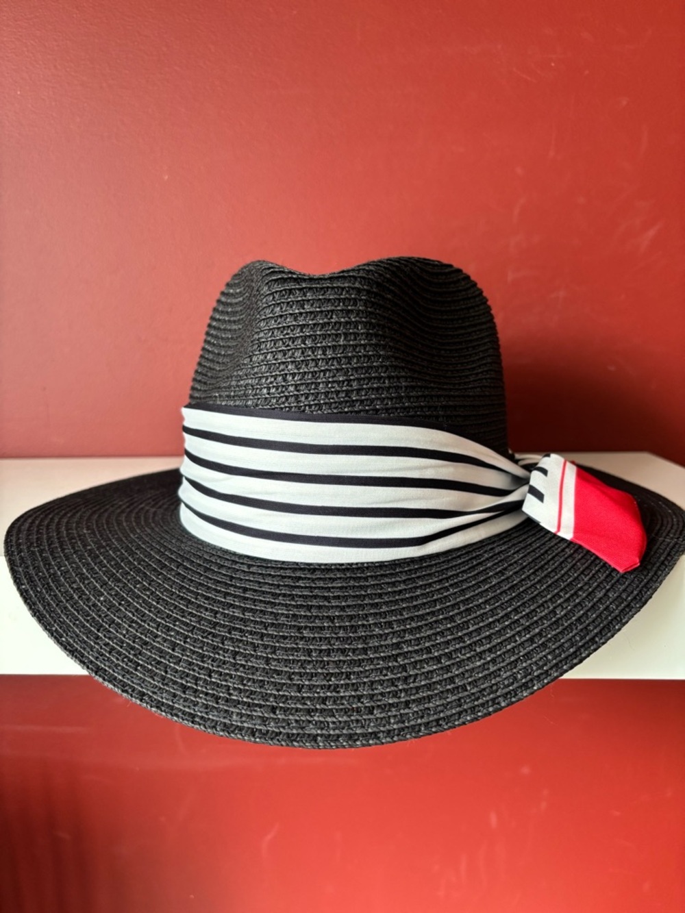JESSICA SIMPSON Black Brim Scarf Deco Fedora